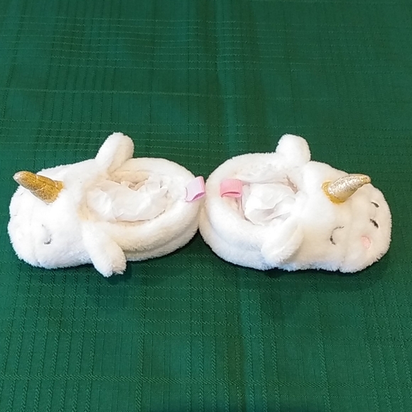 Sleepy Time White and Gold Unicorn Slippers - Picture 3 of 8